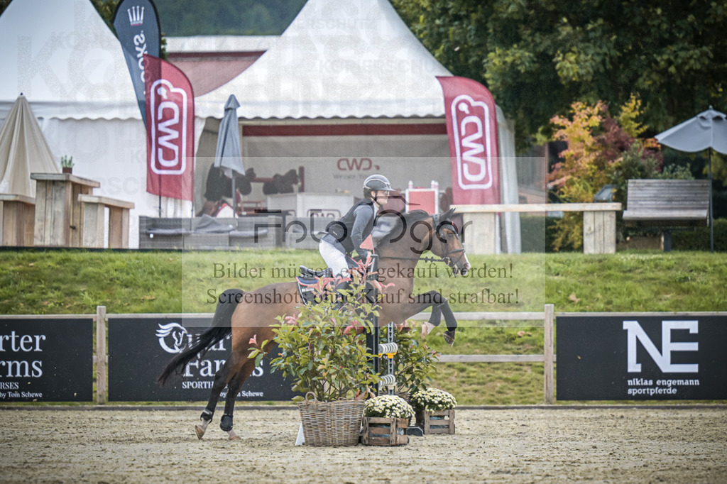 DOS_2278 | Entdecke hochwertige Reitturnierfotos von Foto Oger. Professionell, emotional und authentisch – jetzt Lieblingsmomente im Shop bestellen.Deutschlandweite Turnierfotografie. - Realisiert mit Pictrs.com