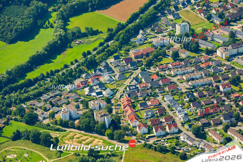 Luftbild der Stadt Bad Driburg - Die Luftaufnahme wurde 2025 vom UL-Flugzeug heraus erstellt ( keine Drohne ) - Hochauflösende Luftaufnahme - für professionelle Ausdrucke geeignet. Die Geschenkidee !Hier alle&nbsp;Infos zur Lizenzierung der LuftaufnahmeWir fliegen auch dieses Jahr wieder in Ihre Region um Luftbilder zu erstellen.- Luftbild anfragen