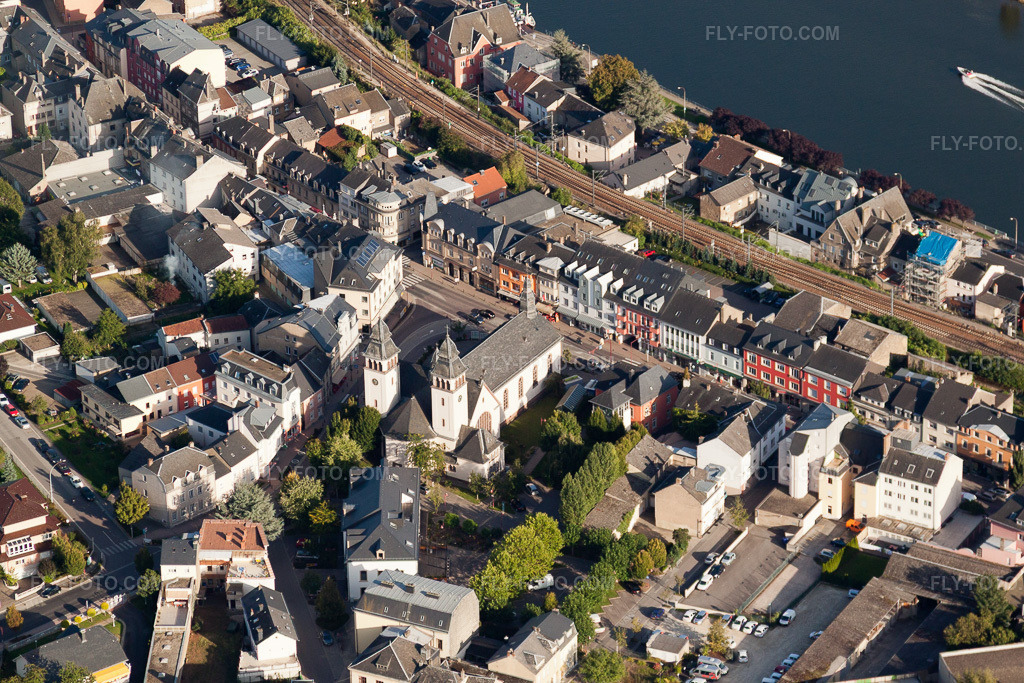 Aerial view: Railway tracks in the city center, in the inner city area on the banks of the Moselle River in Wasserbillig in the state Grevenmacher, Luxembourg.Photo: IMG_33904.jpg taken on 09/11/2010 by Werner Riehm/FLY-FOTO.comResolution of the original: 4752 x 3168 px
