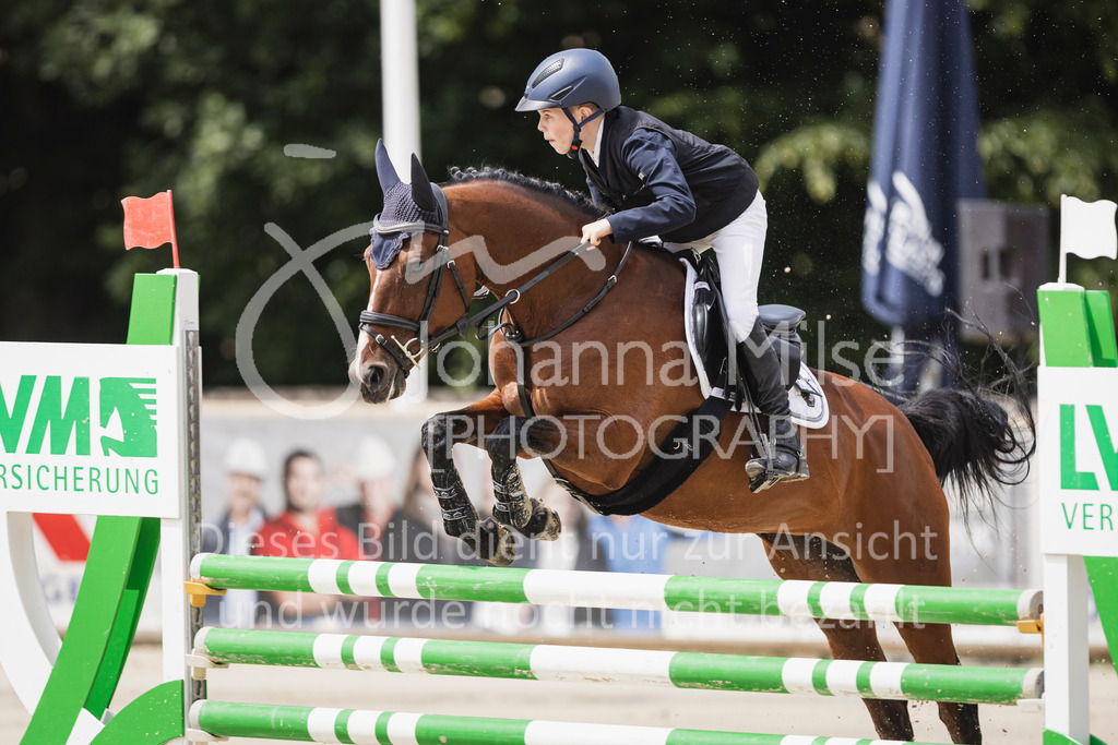 250711_BHO_A2-Spr-2-204 | Deine schönsten Turniermomente als professionelle Fotos! Entdecke hochwertige Pferdesport-Fotografie im Online-Shop. Jetzt Fotos finden & bestellen!