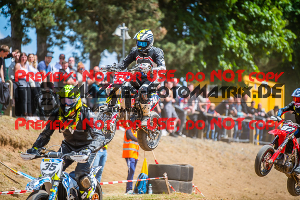 MaZZes_FotoMatrix_220529_7460 | Fotograf Mathias Schmid
Sportfotograf,
Eventfotograf,
Hochzeitsfotograf,
Portraitfotograf