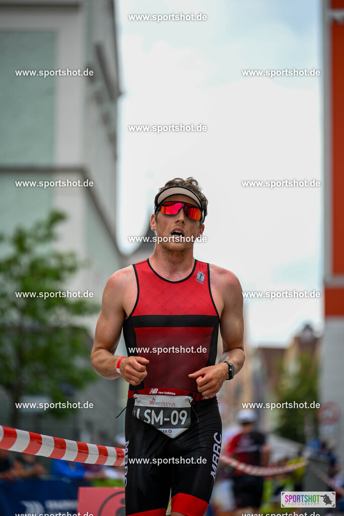 SZI_5978 | Stadttriathlon Erding 2025. #yourpictrs #sportshot_your_pictrs @Sportshotphotography #stadttriathlonerding Copyright: www.sportshot.de