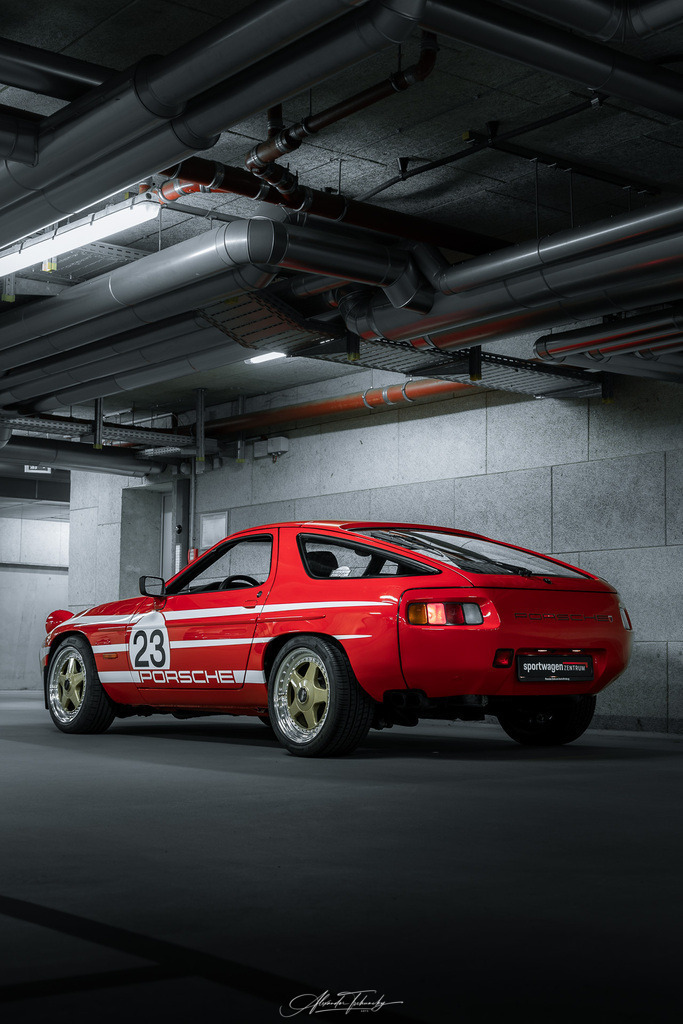 R6AT0604 _Alexander Tschuncky | Entdecken Sie die faszinierende Welt von Alexander Tschuncky Arts: Kreative Fotografie, atemberaubende Automobilkunst und hochwertiger Bilderdruck. Lassen Sie sich inspirieren! - Realisiert mit Pictrs.com