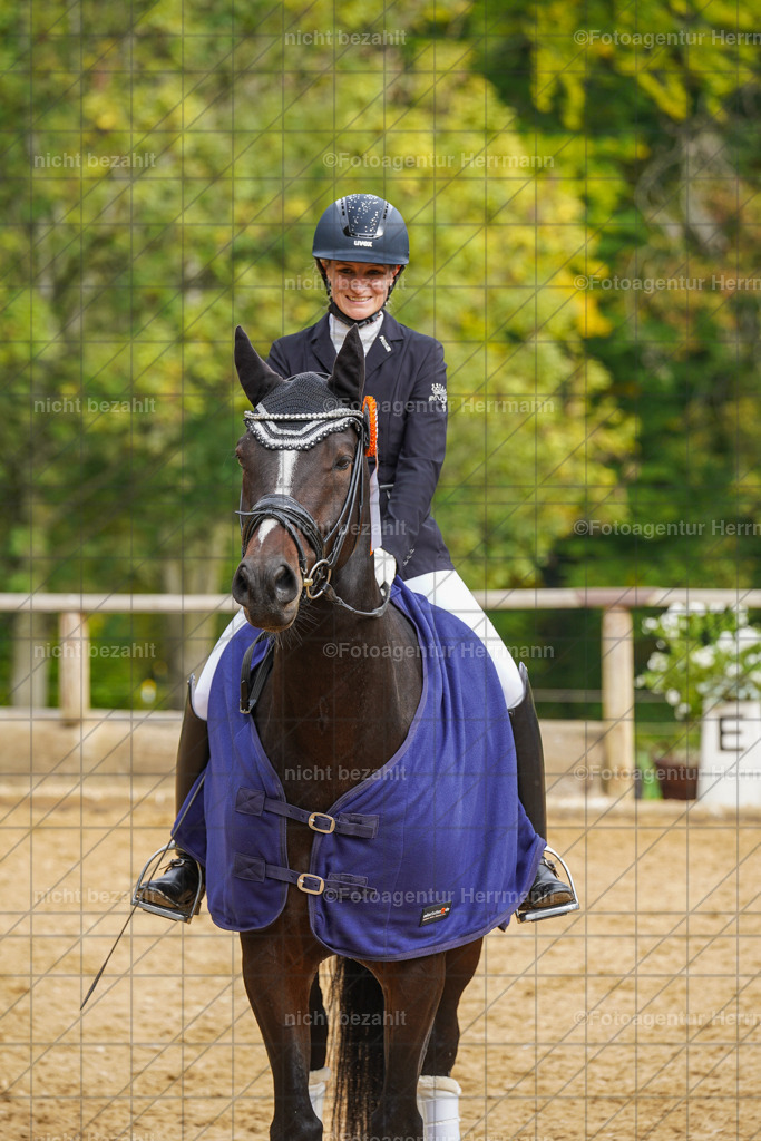 20221007-FAH09903 | Diessen am Ammersee, 2022, Dressur- und Springturnier, Reitsportbilder, Turnierfotografen Bayern, Pferdefotografen, Fotoagentur Herrmann, Turnierbilder