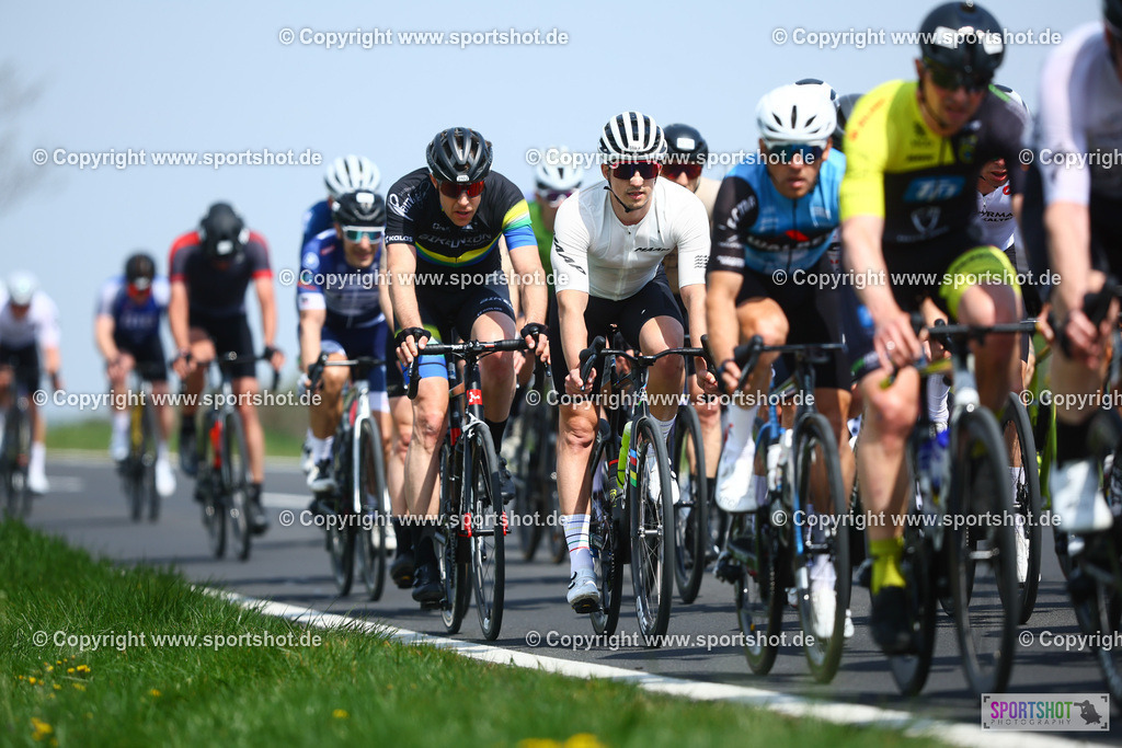 453_TRA55669 | Neusiedlersee Radmarathon 2026@sportshot_your_pictrs #yourpictures#roadtowm2029 #nrm #neusiedlerseeradmarathon #neusiedlersee #neusiedlerseetourismus #burgenland #mörbisch #nrm26 #burgenlandtourismus #voglundco #poweredbyburgenlandtourismus #radsport #rad #marathon #ucigranfondo #visitburgenland #ucigranfondoworldseries
