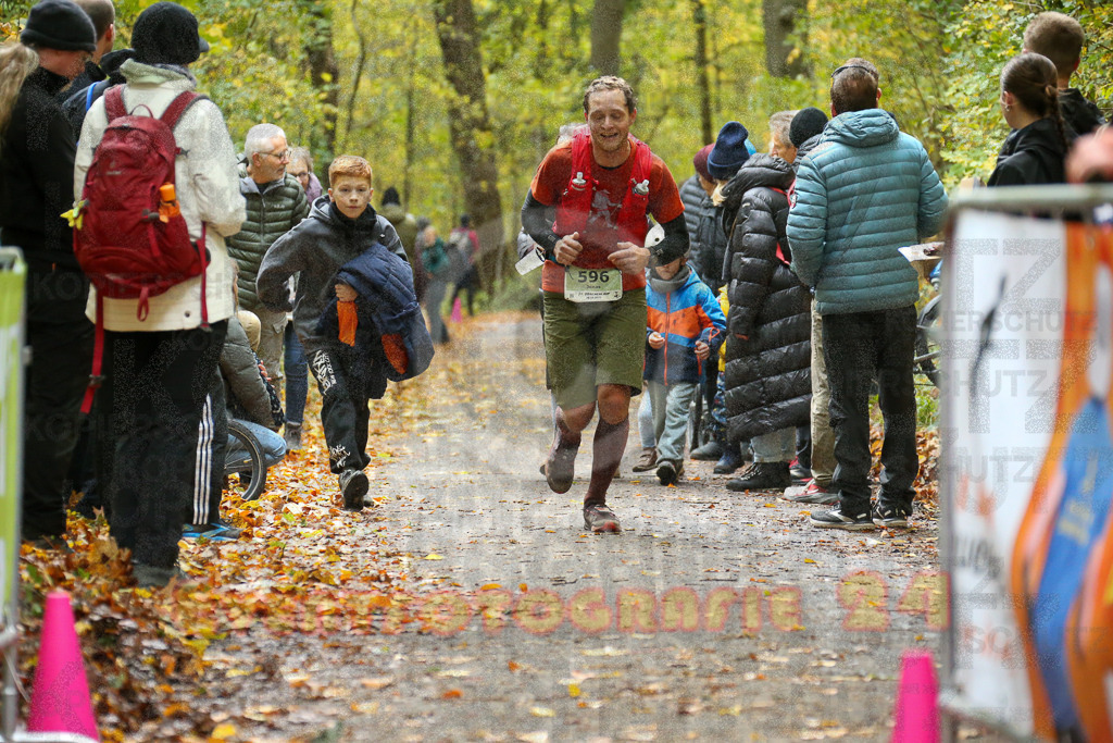 251026_1256_EX1_1978 | Sportfotografie im Rhein-Sieg Kreis, Köln, Bonn, NRW, Rheinland Pfalz, Hessen, etc. Unser Tätigkeitsfeld umfasst den Laufsport vom Volkslauf über den Marathon, Duathlon, Triathon bis zum Ultralauf wie Kölnpfad Ultra oder Schindertrail.