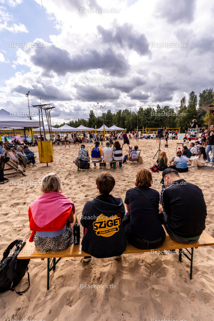 2025-200083732-Strandvölkerball-WM |  24.08.2025; Berlin Foto: Gerold Rebsch - www.beachpics.de