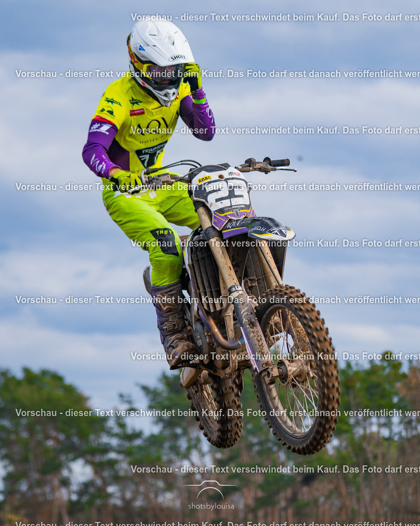 04_13_Bensdorf_MX1-3866 | Sportfotografin aus Berlin-Brandenburg mit Fokus auf Motocross. Ich halte deine sportliche Leistung und echte Emotionen auf und neben der Strecke professionell fest. Entdecke die Fotos von deinem Rennen und bestelle sie direkt hier im Shop.