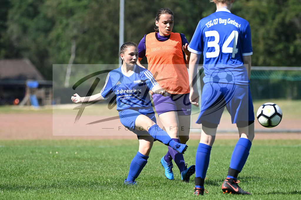 VFBGRE20200816_0067 | Fussball, Frauen:   bei dem Testspiel zwischen VfB Schinkel und TSG 07 Burg Gretesch IV auf der Sportanlage am Zuschlag am 16.08.2020 in Osnabrueck, Deutschland. - Realisiert mit Pictrs.com