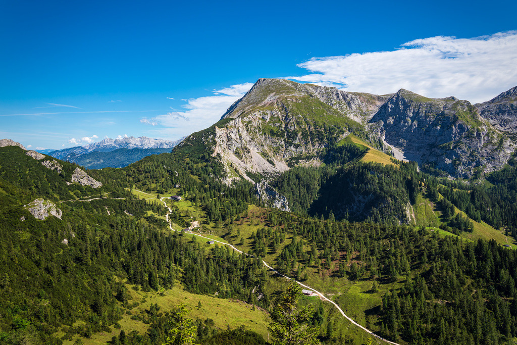 Blick vom Berg Jenner auf die Landschaft im Berchtesgadener Land | Blick vom Berg Jenner auf die Landschaft im Berchtesgadener Land.