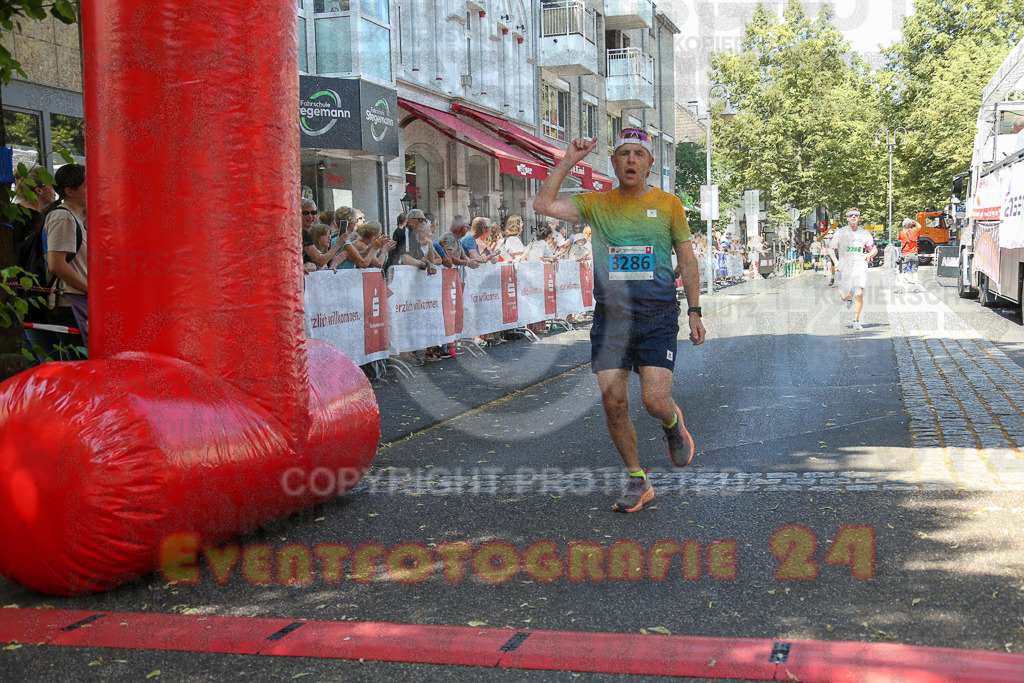 250621_1153_EX1_4240 | Sportfotografie im Rhein-Sieg Kreis, Köln, Bonn, NRW, Rheinland Pfalz, Hessen, etc. Unser Tätigkeitsfeld umfasst den Laufsport vom Volkslauf über den Marathon, Duathlon, Triathon bis zum Ultralauf wie Kölnpfad Ultra oder Schindertrail.