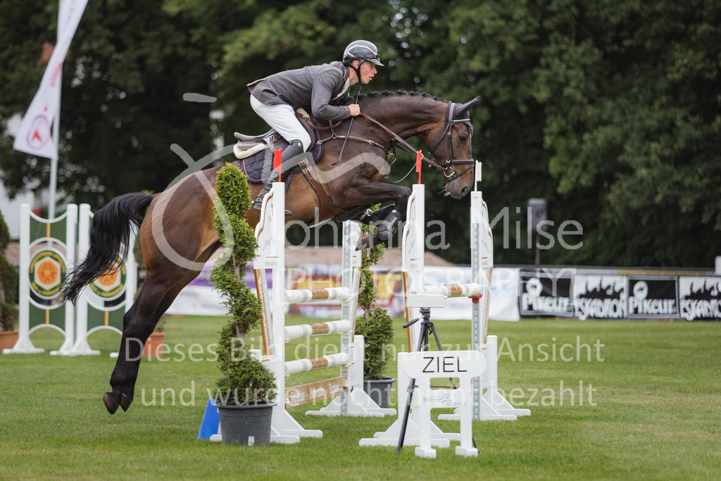 220715_LC_SprPfL2-309 | Deine schönsten Turniermomente als professionelle Fotos! Entdecke hochwertige Pferdesport-Fotografie im Online-Shop. Jetzt Fotos finden & bestellen!