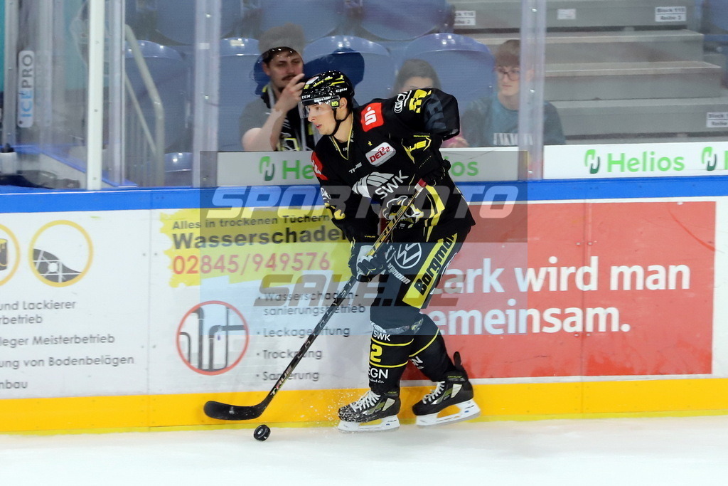 Dennis Miller - KEV | Dennis Miller - KEV - Realisiert mit Pictrs.com