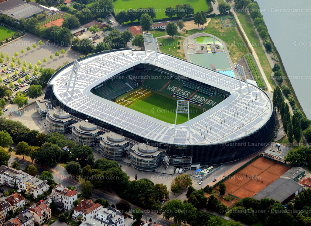 3293584 | Online-Shop für Luftbilder aus Deutschland. Seit über 45 Jahren baut Gerhard Launer das Luftbildarchiv mit unterschiedlichsten Themen stetig weiter aus.