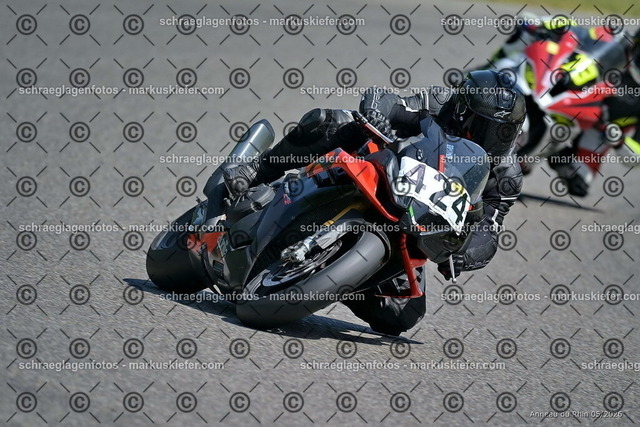 26BT02-1481 | markuskiefer.com - Realisiert mit Pictrs.com