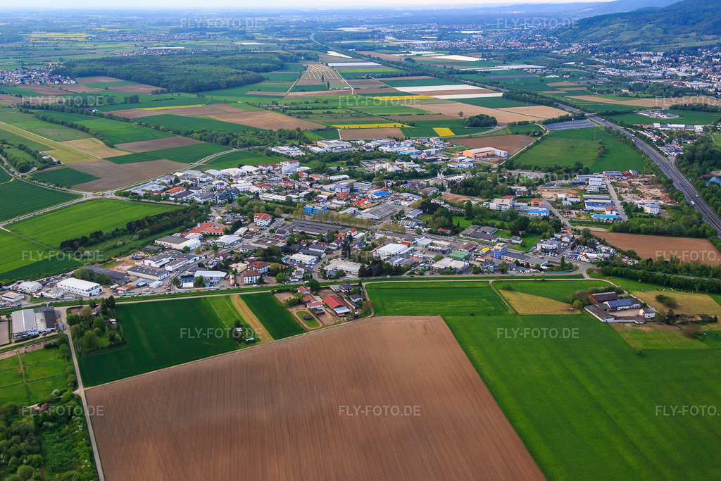 Luftbild: Industriegebiet beidseits der Schwanheimer Straße in Bensheim im Bundesland Hessen in Deutschland. Foto: IMG_088351.jpg vom 09.05.2016 durch Werner Riehm/FLY-FOTO.de
