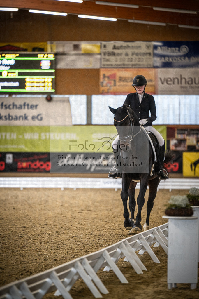 DOS_3284 | Entdecke hochwertige Reitturnierfotos von Foto Oger. Professionell, emotional und authentisch – jetzt Lieblingsmomente im Shop bestellen.Deutschlandweite Turnierfotografie. - Realisiert mit Pictrs.com