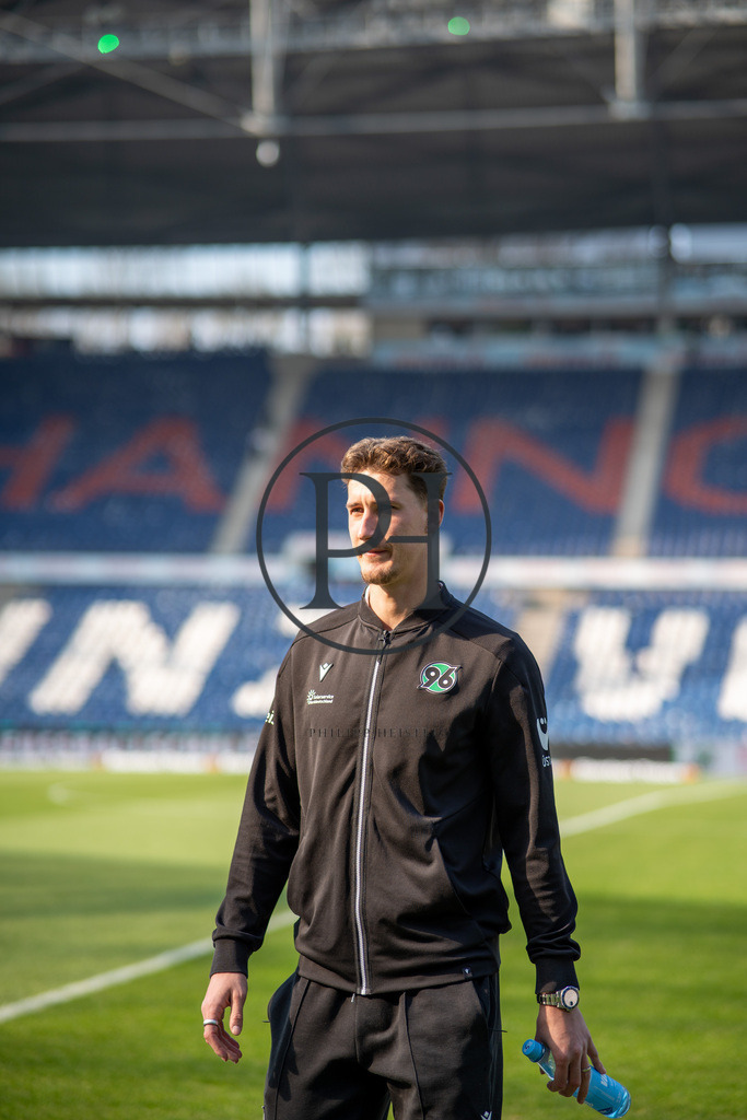 H96_BTSV-60 | Philipp-Heist - Realisiert mit Pictrs.com