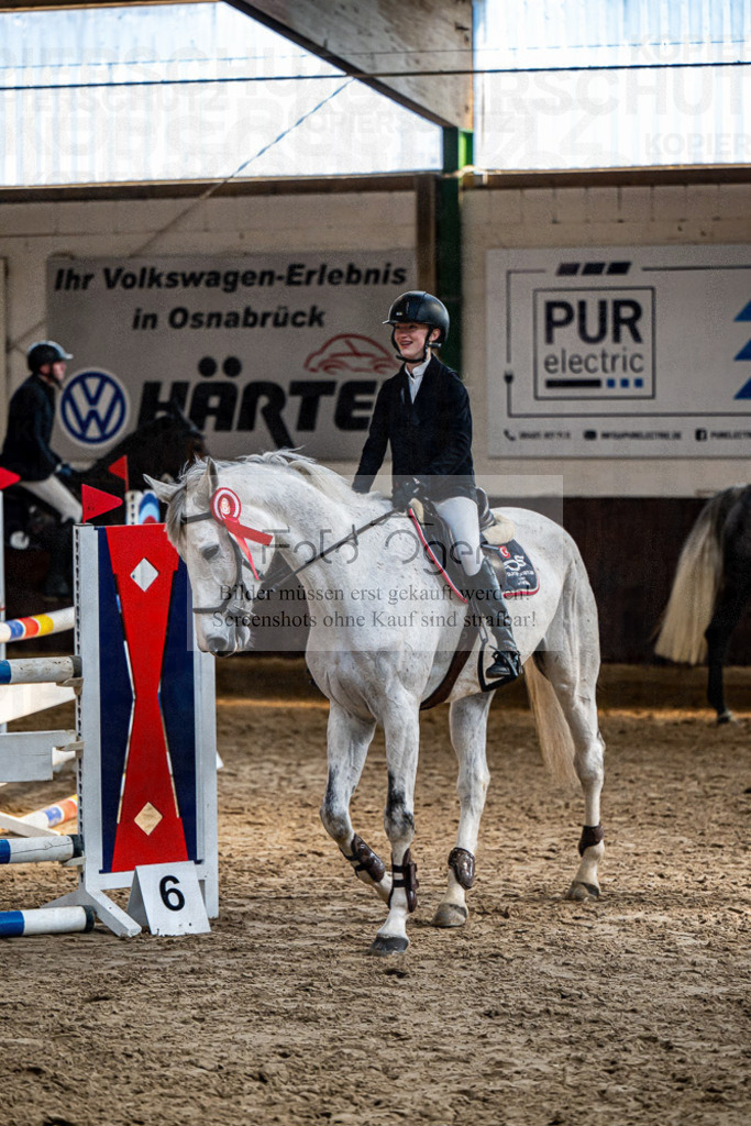 20240308-DOS_3746 | Entdecke hochwertige Reitturnierfotos von Foto Oger. Professionell, emotional und authentisch – jetzt Lieblingsmomente im Shop bestellen.Deutschlandweite Turnierfotografie. - Realisiert mit Pictrs.com