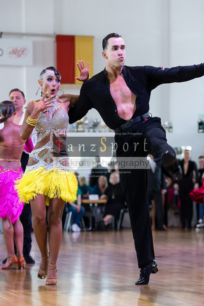 20240616_D-Cup-HGR-Latein_3491 | Tanzsportbilder, Standardtanz, Lateintanz, WDSF, DTV, LTVB, dancecomp, goc, hessen tanzt, blaues band der spree, walzer, tango, wiener walzer, slowfox, quickstepp, samba, rumba, cha-cha-cha, paso doble. jive, hd-kroft photography, turniertanzsport