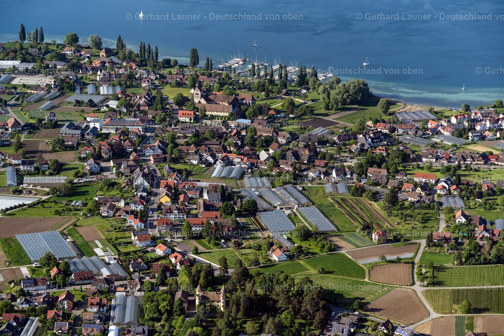 4028456 | REICHENAU 17.05.2020 Ortskern am Uferbereich Insel Reichenau in Reichenau im Bundesland Baden-Württemberg, Deutschland. // Village on the banks of the area lake Insel Reichenau in Reichenau in the state Baden-Wuerttemberg, Germany. Foto: Gerhard Launer