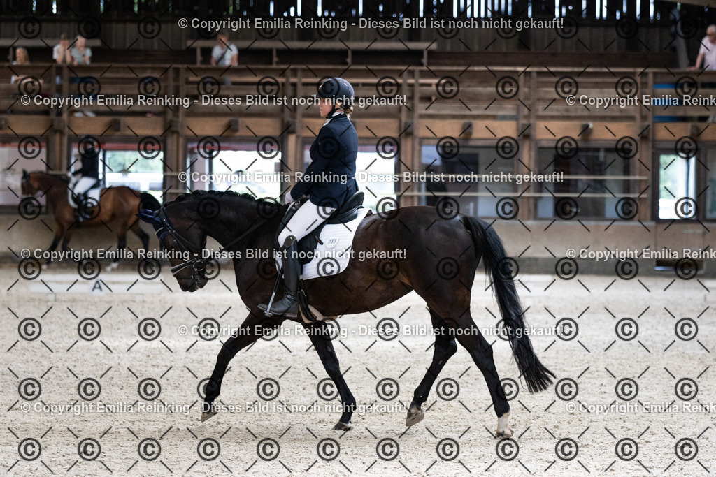 CL5A6462 | Emilia Reinking Fotografie - Realisiert mit Pictrs.com