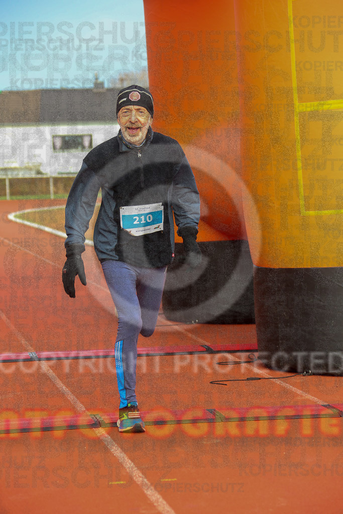 230129_1124_EX1_4850 | Sportfotografie im Rhein-Sieg Kreis, Köln, Bonn, NRW, Rheinland Pfalz, Hessen, etc. Unser Tätigkeitsfeld umfasst den Laufsport vom Volkslauf über den Marathon, Duathlon, Triathon bis zum Ultralauf wie Kölnpfad Ultra oder Schindertrail.