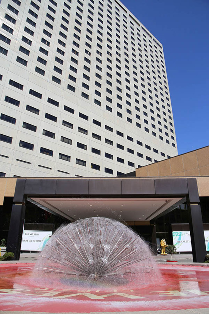 The Westin Leipzig | Das Team hinter BILDLEXIKON LEIPZIG bündelt historische wie aktuelle Informationen über die Stadt Leipzig in Text und Bild auf einer Plattform und stellt diese der interessierten Öffentlichkeit zur Verfügung.
