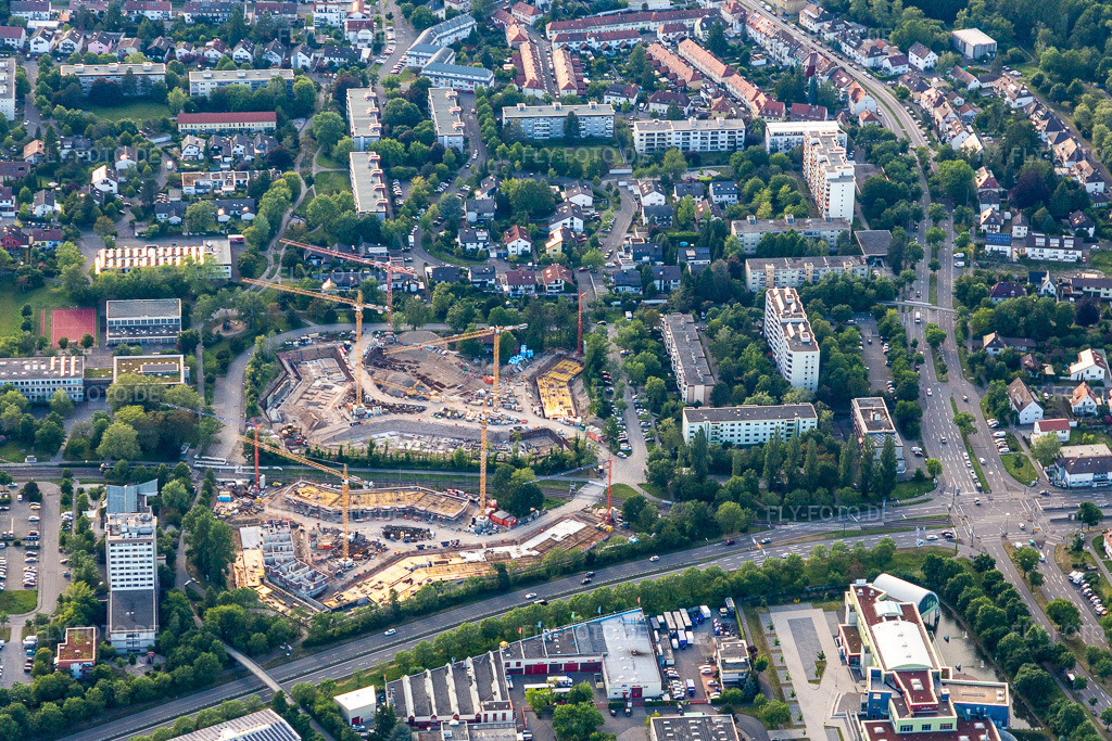 Luftbild: Baustelle an der Thomas Mann Straße im Ortsteil Daxlanden in Karlsruhe im Bundesland Baden-Württemberg in Deutschland. Foto: IMG_126887.jpg vom 28.05.2021 durch Werner Riehm/FLY-FOTO.de