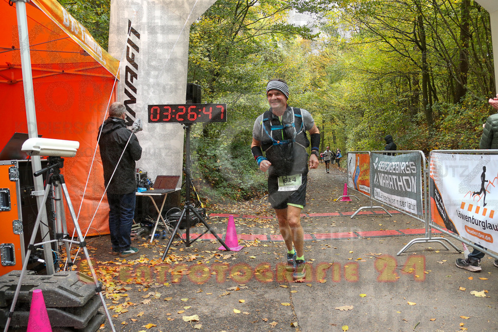 251026_1328_EX1_3519 | Sportfotografie im Rhein-Sieg Kreis, Köln, Bonn, NRW, Rheinland Pfalz, Hessen, etc. Unser Tätigkeitsfeld umfasst den Laufsport vom Volkslauf über den Marathon, Duathlon, Triathon bis zum Ultralauf wie Kölnpfad Ultra oder Schindertrail.