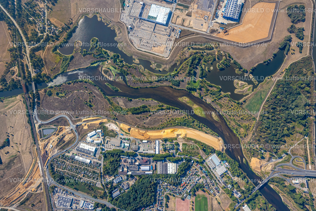 Wesel220806123 | Luftbild, Lippemündungsraum, Lippeaue, Flusslauf, Baustelle und Neubau Erweiterung Bundesstraße B8, Wesel, Ruhrgebiet, Nordrhein-Westfalen, Deutschland