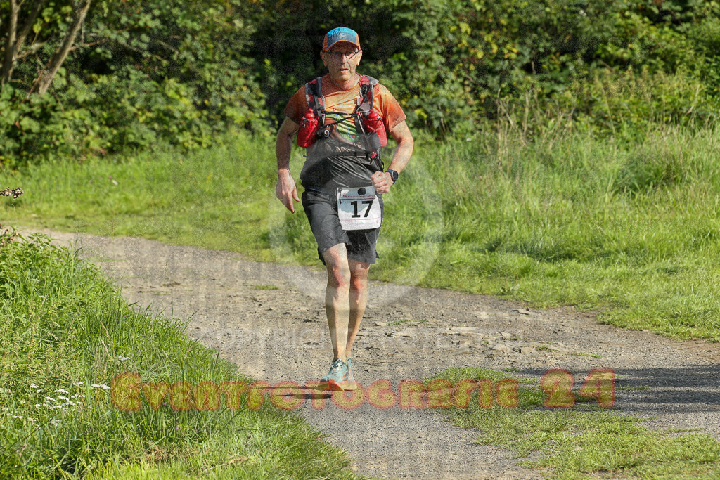 230826_1713_EX1_1671 | Sportfotografie im Rhein-Sieg Kreis, Köln, Bonn, NRW, Rheinland Pfalz, Hessen, etc. Unser Tätigkeitsfeld umfasst den Laufsport vom Volkslauf über den Marathon, Duathlon, Triathon bis zum Ultralauf wie Kölnpfad Ultra oder Schindertrail.