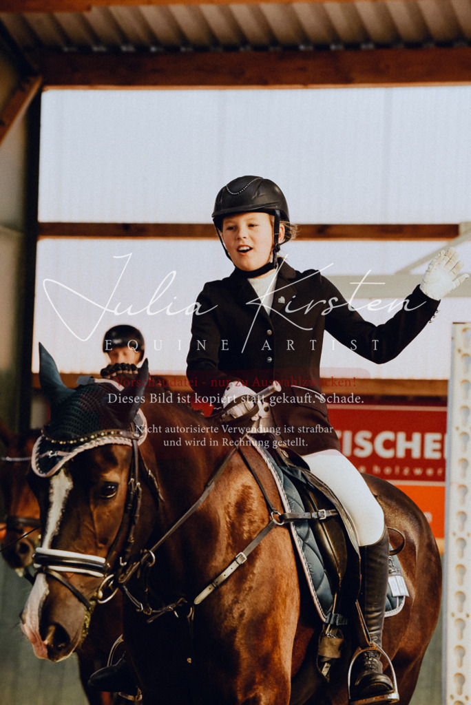 DSC_7364 | Pferde- und Turnierfotografie in Westsachsen. Pferdeportraits, Auftragszeichnungen und intuitive Kunst.