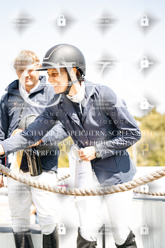 CK703860 | Turnierfotografie Pferdefotografie Trier Rheinland-Pfalz Pferdesport Reitsport Tierfotografie Sportfotografie Pferdevideo Pferdevideografie Equestrianvideography equestrianphotography  - Realisiert mit Pictrs.com