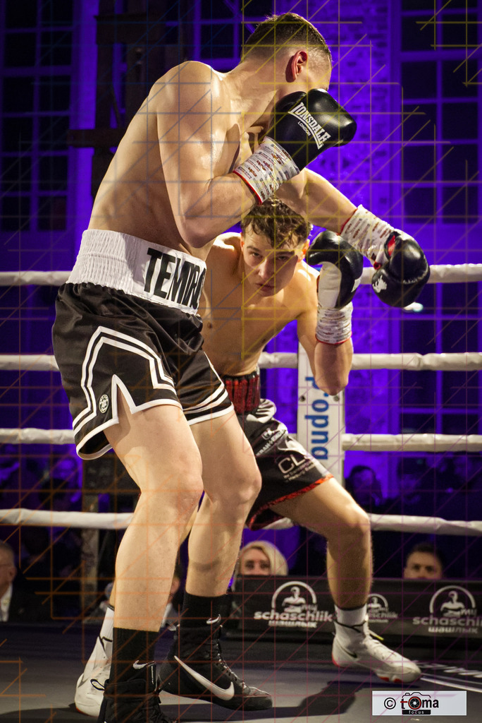Domenik Arnold erster WM KAmpf 02 2026 tomafocus TB00116 | professionelle Sport- und Eventfotografie von Tomafocus – dynamische Bilder, emotionale Momente und hochwertige Aufnahmen für jeden Anlass. - Realisiert mit Pictrs.com