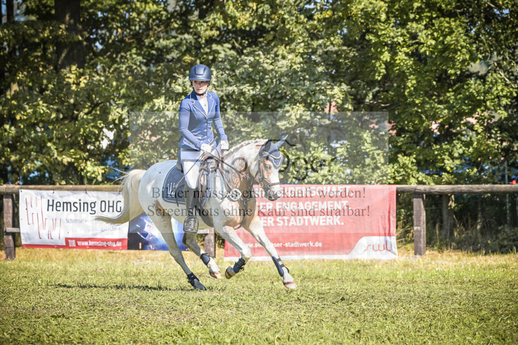 DOS_0985 | Entdecke hochwertige Reitturnierfotos von Foto Oger. Professionell, emotional und authentisch – jetzt Lieblingsmomente im Shop bestellen.Deutschlandweite Turnierfotografie. - Realisiert mit Pictrs.com