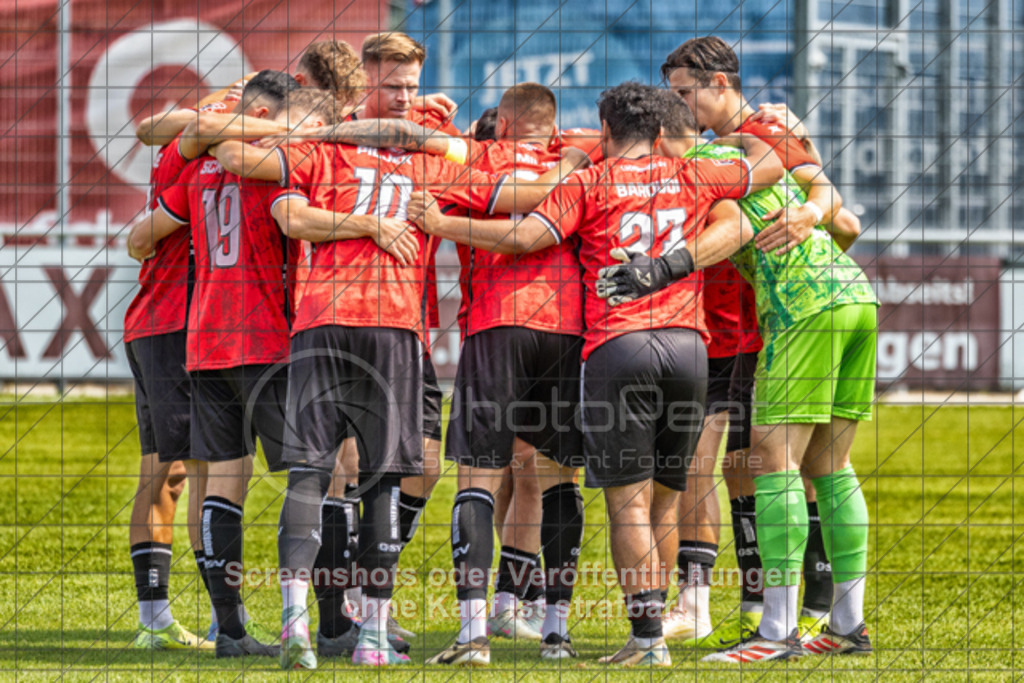 20250816_140156_0145-Bearbeitet | #,1.Göppinger SV (rot) vs. FSV 08 Bietigheim-Bissingen (blau), Fußball, Oberliga BW, wfv, 03. Spieltag, Saison 2025/2026, Rasensportplatz Stadion SV Göppingen, Hohenstaufenstr. 116, 73033 Göppingen, 16.08.2025 - 14:00 Uhr,Foto: PhotoPeet-Sportfotografie/Peter Harich