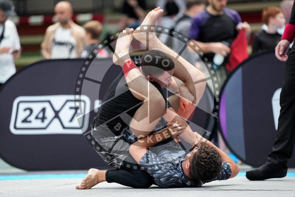 20250920PBB3368 | Athletes compete during the AJP Tour Hamburg International Jiu-Jitsu Championship, on September 20, 2025 in Hamburg, Germany. © Chiara Dazi / photoblackbelt