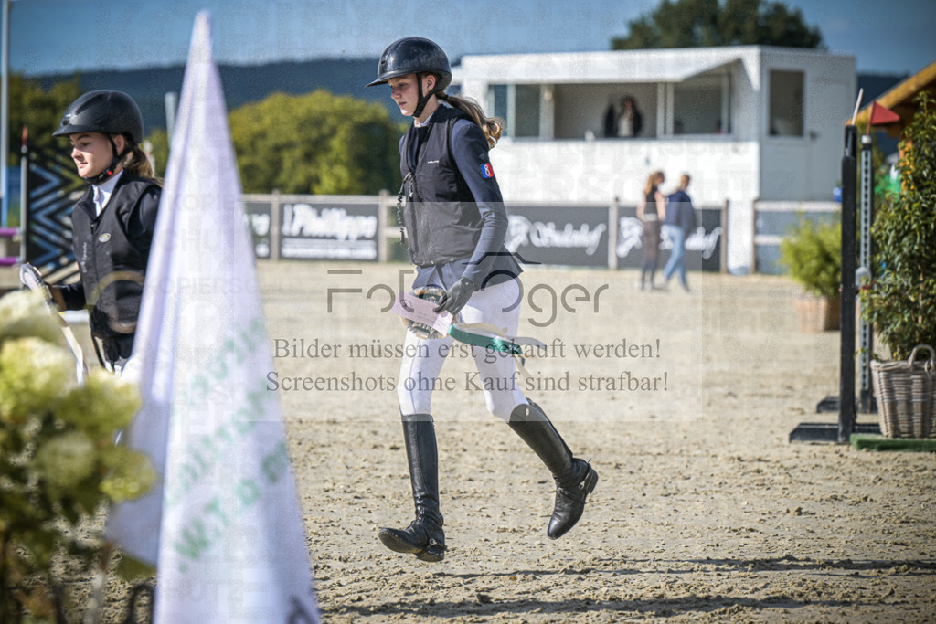 DOS_0096 | Entdecke hochwertige Reitturnierfotos von Foto Oger. Professionell, emotional und authentisch – jetzt Lieblingsmomente im Shop bestellen.Deutschlandweite Turnierfotografie. - Realisiert mit Pictrs.com