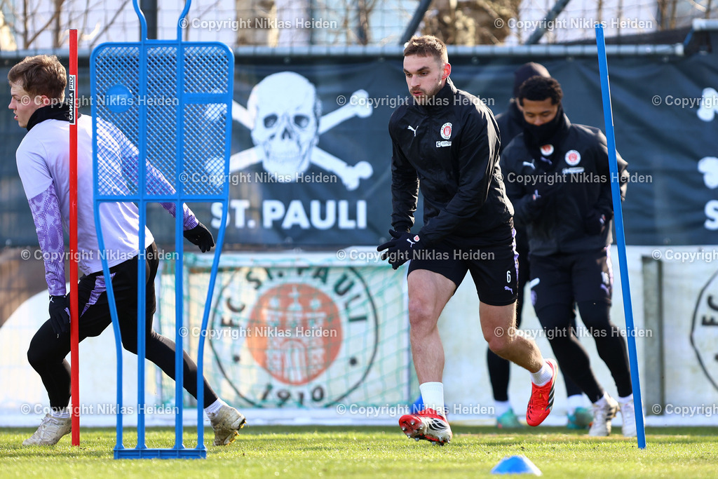 NH_FCStPauli_Training_19022026 | #6 James Sands (FC St. Pauli)Fußball I Herren I Training I Saison 2025-2026 I FC St. Pauli I 19.02.2026 I Trainingszentrum FC St. Pauli