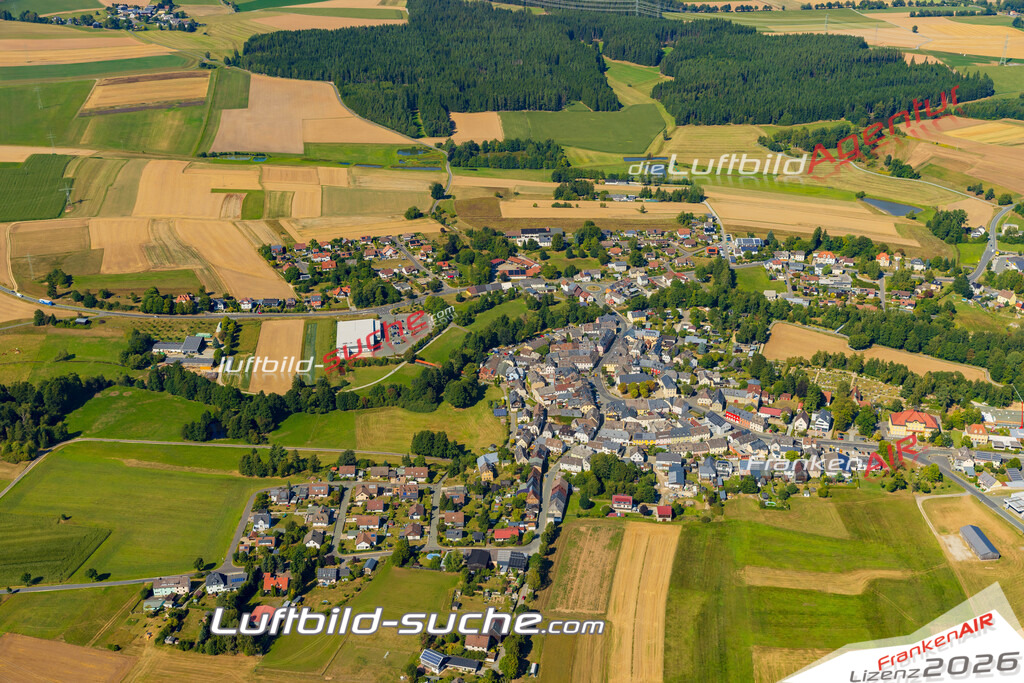 Luftaufnahme von Marktleuthen Vs Google Maps- Die Luftaufnahme wurde 2025 vom UL-Flugzeug heraus erstellt ( keine Drohne ) - Hochauflösende Luftaufnahme - für professionelle Ausdrucke geeignet. Die Geschenkidee !Mit Lizenz und Bildrechte bestellbar