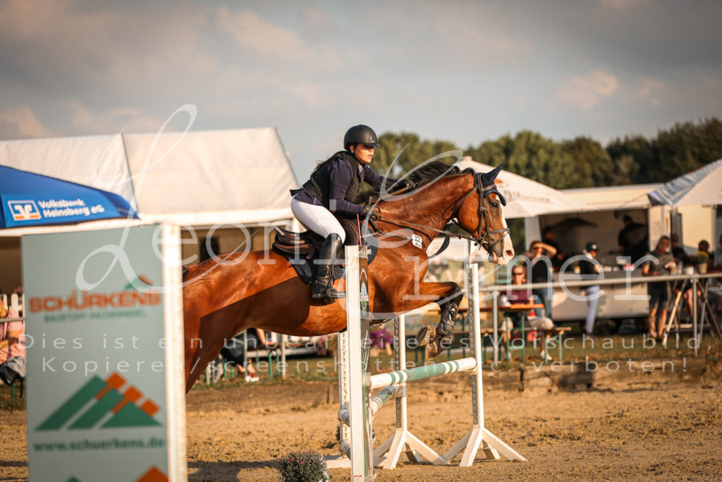 08.FrSpE00256 | Leoni Ertmer Photography - Realisiert mit Pictrs.com