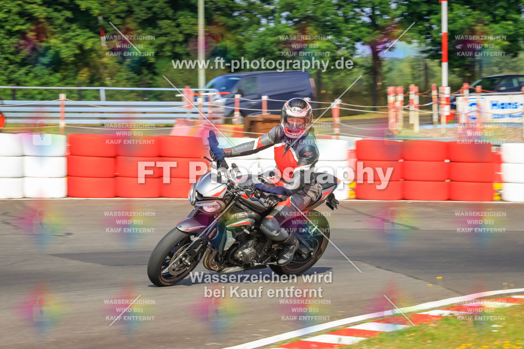 _DSK2119 | Hier findet Ihr Bilder von Touristenfahrten auf der Nürburgring Nordschleife oder von anderen Veranstaltungen die ich besucht habe. Viel Spass beim Durch Schauen 