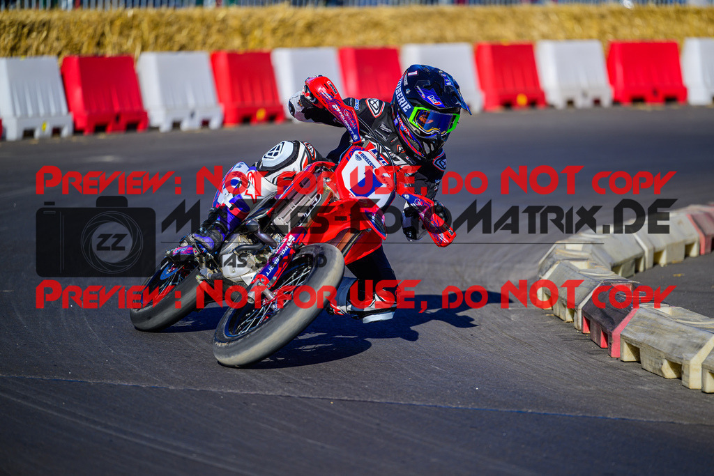 MaZZes_Fotomatrix_20241005_6021986_2562 | JUNIOR