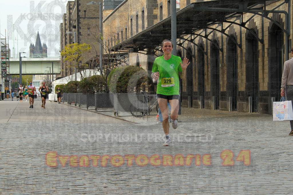 250920_1515_EV4_8311 | Sportfotografie im Rhein-Sieg Kreis, Köln, Bonn, NRW, Rheinland Pfalz, Hessen, etc. Unser Tätigkeitsfeld umfasst den Laufsport vom Volkslauf über den Marathon, Duathlon, Triathon bis zum Ultralauf wie Kölnpfad Ultra oder Schindertrail.