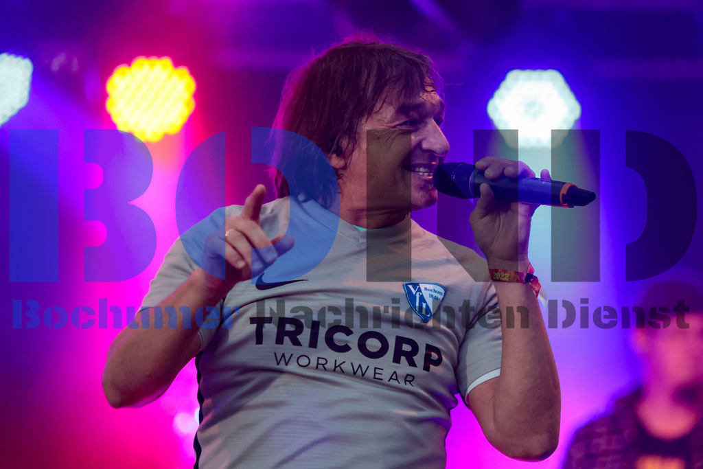 Kemnade - Family and Friends - Michael Wurst und die Tweens  {date} -  | {headline}



(Foto: Sebastian Sendlak / BOND)

 - Realisiert mit Pictrs.com