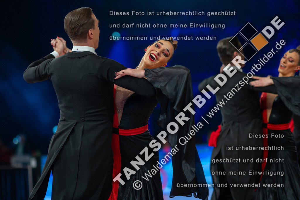 20251206-00346 | Hier finden Sie Tanz Bilder vom Latein und Standard Formationen tanzen. Sportbilder vom Tanzsport. Schöne Fotos und von Weltmeisterschaft, Europameisterschaft, Bundesliga, Regionalliga, Oberliga und Landesliga sowie von GOC Stuttgart, DanceComp, WM Bremen