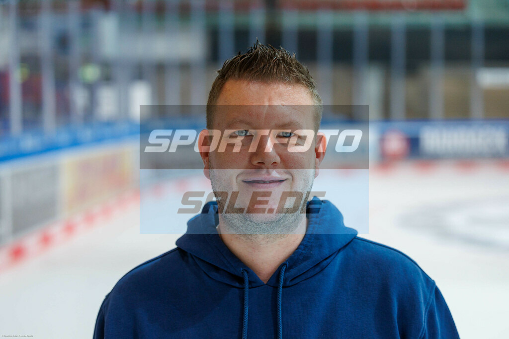 Iserlohn Roosters Teamshooting | Tobias Schütze - Realisiert mit Pictrs.com