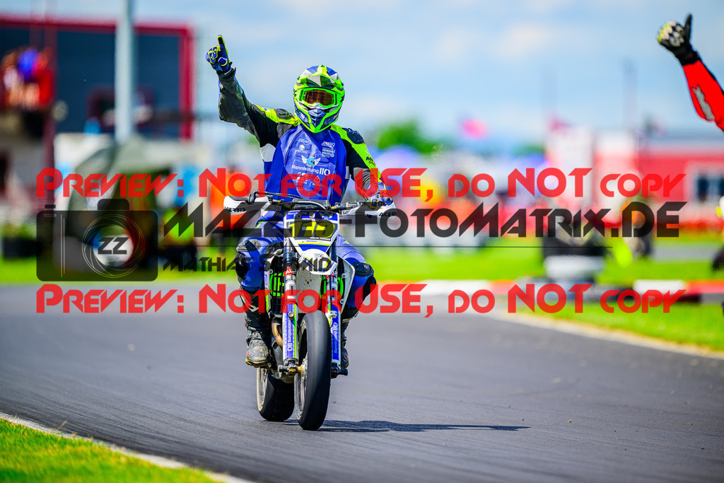 MaZZes_FotoMatrix_240714_6007705_5329 | S2