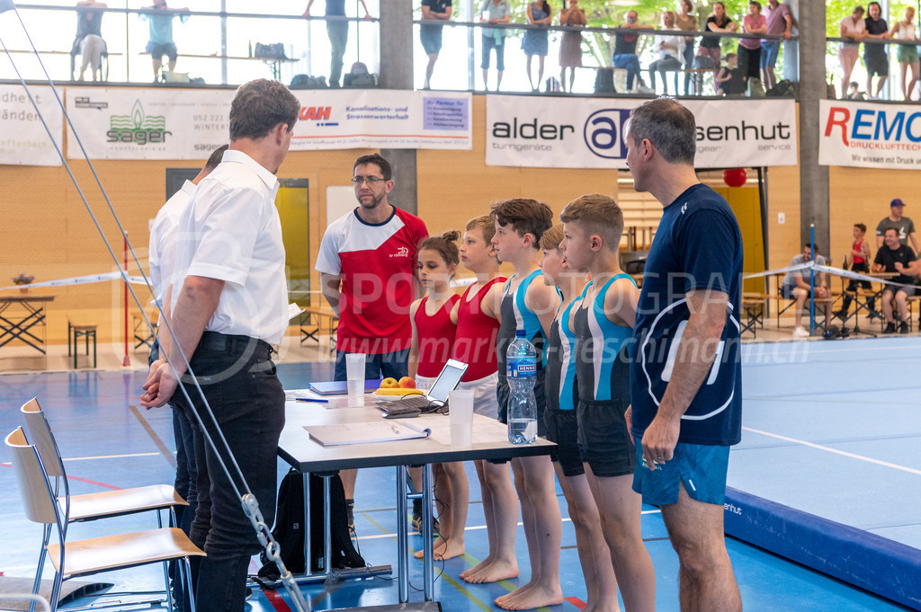 104. Zürcher Kunstturnertage Neftenbach - 15. May 2022 | 104. Zürcher Kunstturnertage Neftenbach
Turnhalle Ebni, Neftenbach
Programm 1 (P1)
Bild: Sportfotografie Markus Aeschimann | www.markus-aeschimann.ch - Realisiert mit Pictrs.com